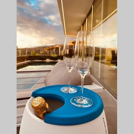 别墅 Luxury - New Building With Panoramic Sea View 阿德耶