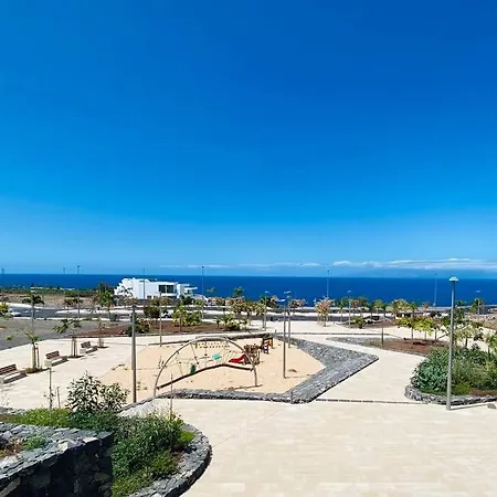 Luxury - New Building With Panoramic Sea View * 阿德耶